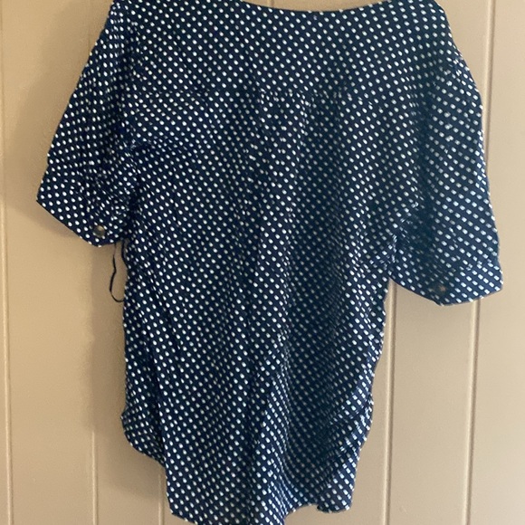 Ladies size medium black button down shirt with pocket dots - Picture 6 of 7